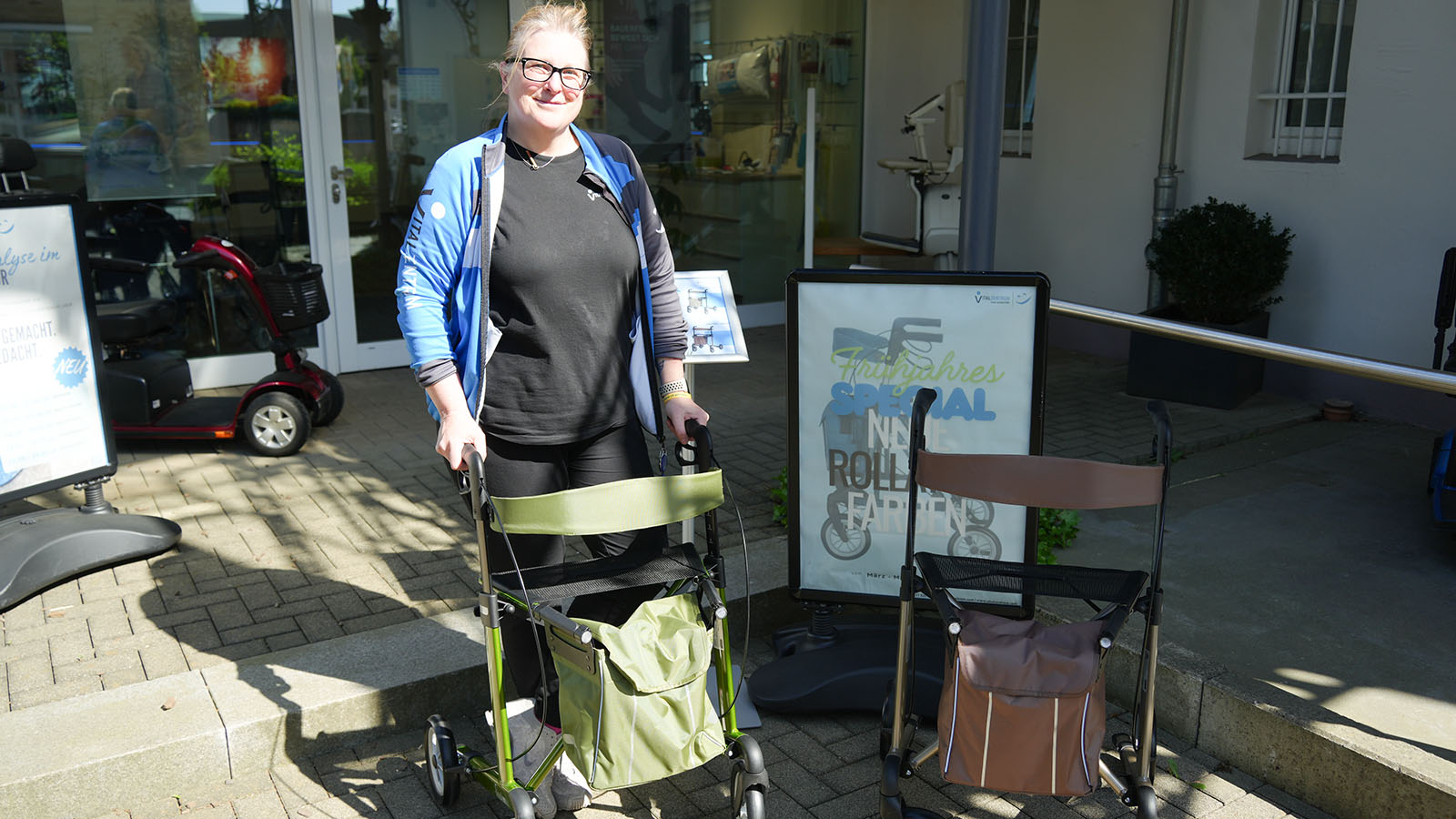 Mehr Freiheit im Alltag: Vitalzentrum berät zu Rollatoren in neuen Trendfarben